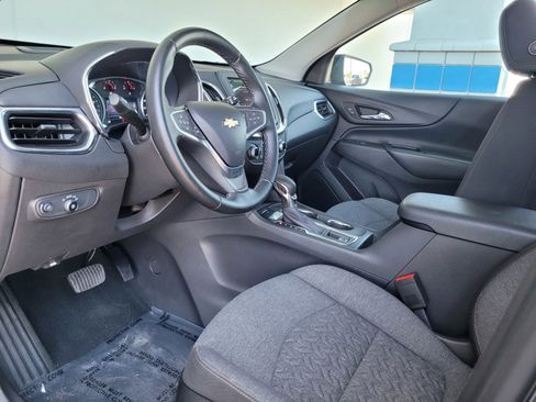 Used 2023 Chevrolet Equinox LT w/ Driver Convenience Package AWD/4WD image 9