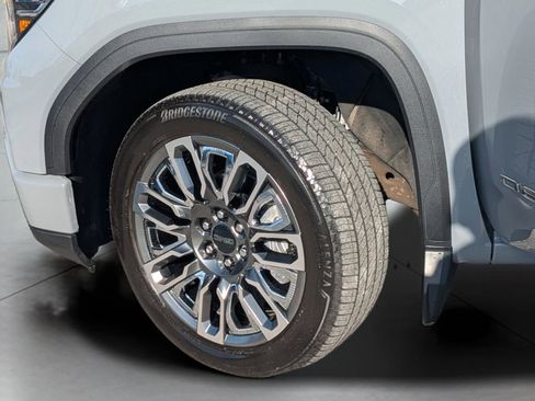 Used 2025 GMC Sierra 1500 Denali Ultimate AWD/4WD image 36