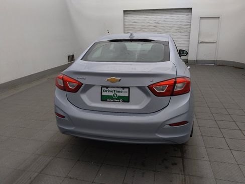 Used 2018 Chevrolet Cruze LT w/ Convenience Package FWD image 7