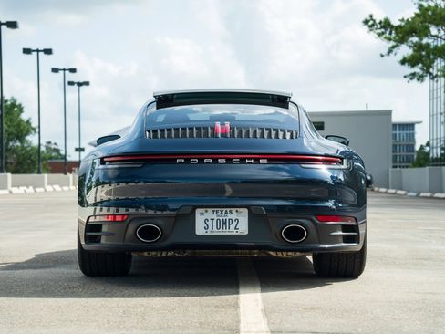Used 2020 Porsche 911 Carrera RWD image 10