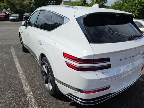 Used 2025 Genesis GV80 3.5T Prestige AWD/4WD image 4