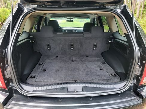 Used 2010 Jeep Grand Cherokee Laredo image 23