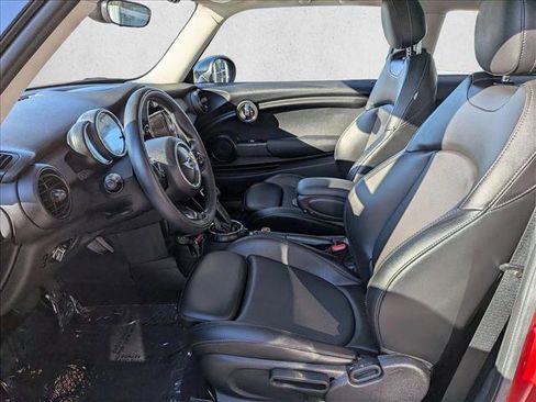 Used 2015 MINI Cooper 2-Door Hardtop image 16