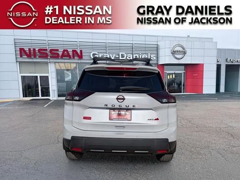New 2026 Nissan Rogue SV AWD/4WD image 4