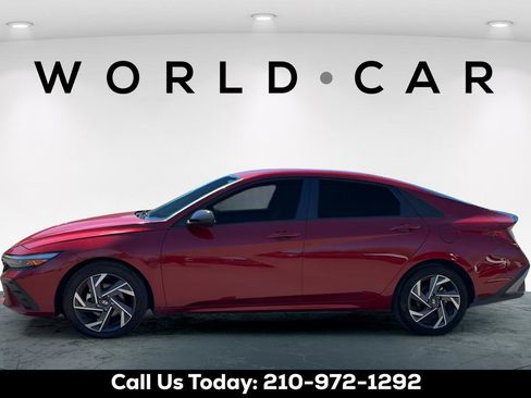 Certified 2025 Hyundai Elantra Sport image 4