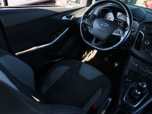 Used 2016 Ford Focus ST image 25