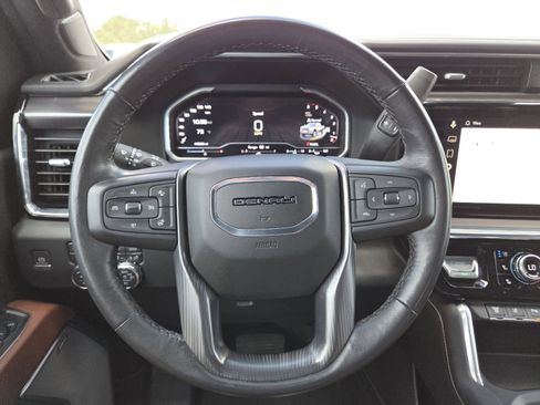 Used 2024 GMC Sierra 2500 Denali Ultimate AWD/4WD image 30
