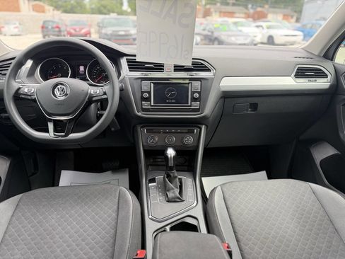 Used 2020 Volkswagen Tiguan S image 13