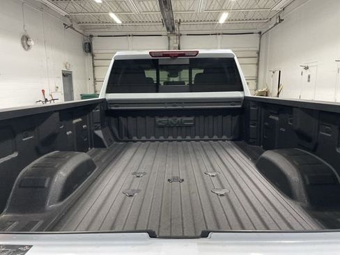 New 2026 GMC Sierra 3500 Denali w/ Denali Reserve Package AWD/4WD image 15
