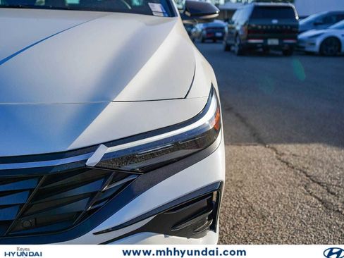 New 2026 Hyundai Elantra SEL Sport FWD image 10