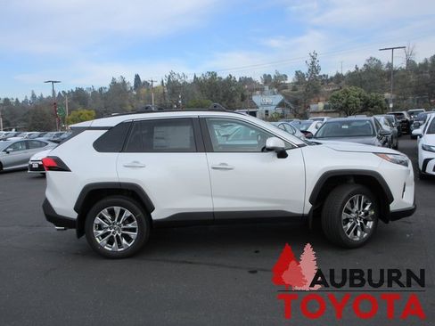 New 2025 Toyota RAV4 Limited image 2