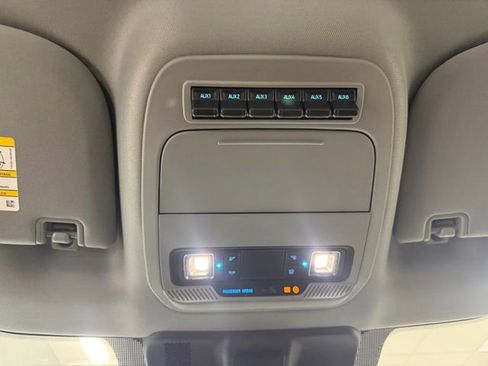 New 2026 Ford F250 4x4 Crew Cab Super Duty image 16