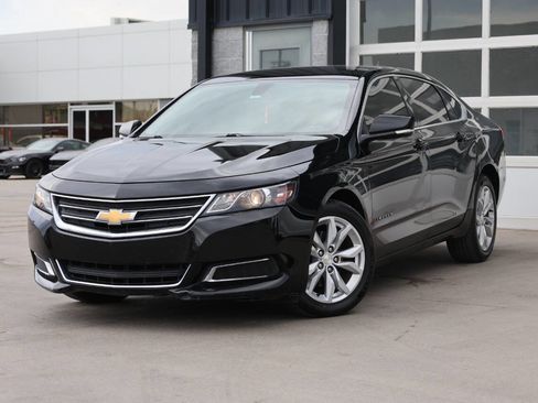 Used 2017 Chevrolet Impala LT FWD image 3
