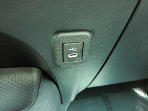 Used 2025 Toyota Corolla LE FWD image 41