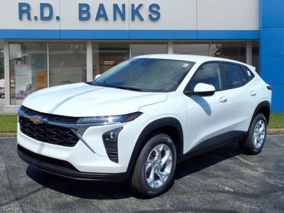 New 2025 Chevrolet Trax LS w/ LS Convenience Package