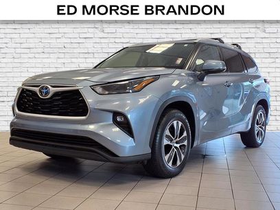 Used 2022 Toyota Highlander XLE