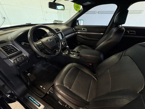 Used 2017 Ford Explorer Sport AWD/4WD image 12