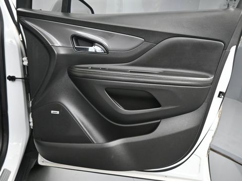 Used 2020 Buick Encore Sport Touring w/ Safety Package image 20