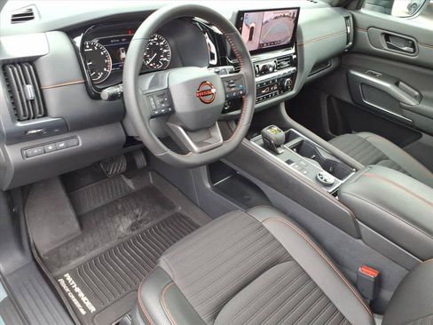 Used 2026 Nissan Pathfinder Rock Creek w/ Rock Creek Premium Package AWD/4WD image 6