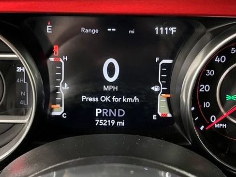 Used 2022 Jeep Gladiator Rubicon w/ Cold Weather Group AWD/4WD image 28