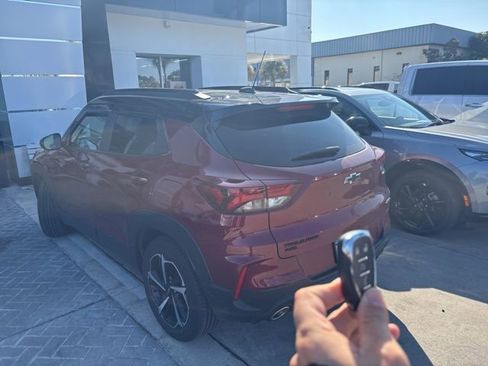 Used 2023 Chevrolet TrailBlazer RS w/ Sun and Liftgate Package image 7