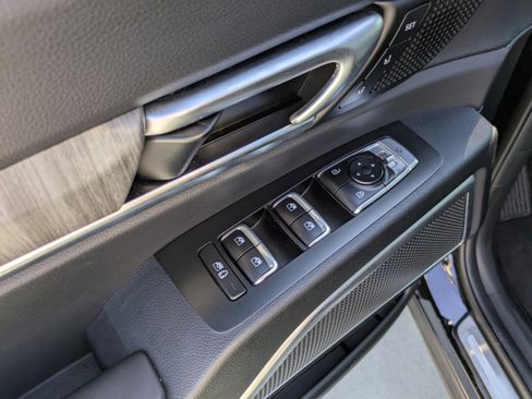 Used 2025 Kia Telluride SX image 13