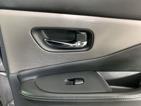Used 2019 Nissan Murano S AWD/4WD image 36