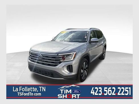 Used 2025 Volkswagen Atlas SEL AWD/4WD image 1