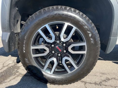 Used 2024 GMC Sierra 1500 AT4 w/ Technology Package image 16