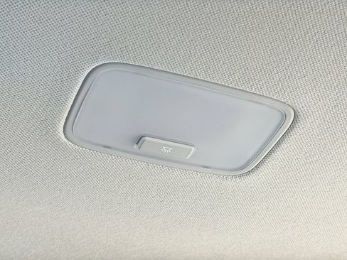 Used 2020 Hyundai Elantra SE FWD image 30