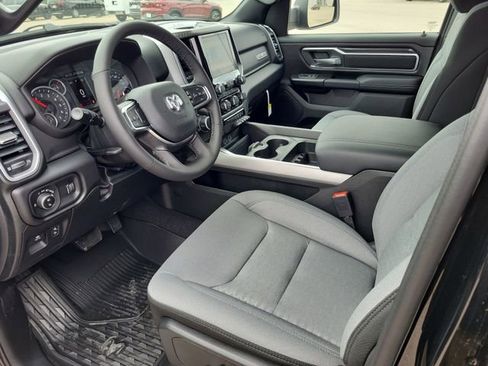 New 2026 RAM 1500 4x4 Crew Cab image 13