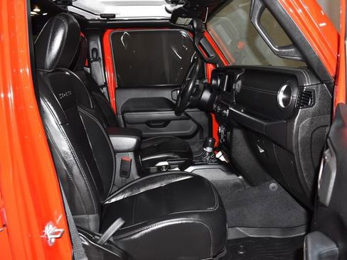 Certified 2020 Jeep Wrangler Unlimited Sahara w/ LED Lighting Group image 26