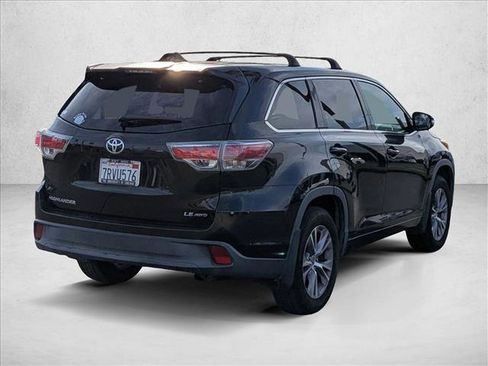 Used 2016 Toyota Highlander Plus image 5
