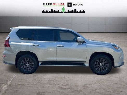 Used 2021 Lexus GX 460 Premium w/ Accessory Package AWD/4WD image 7
