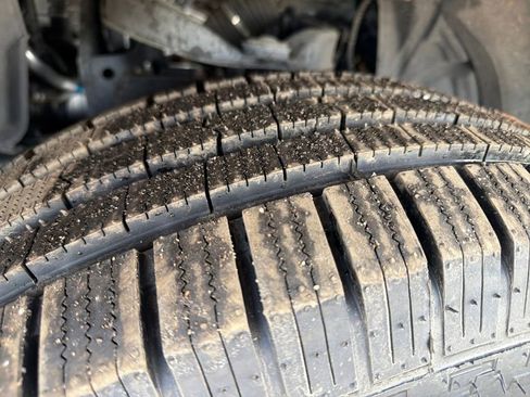 Used 2024 Nissan Armada SL image 32