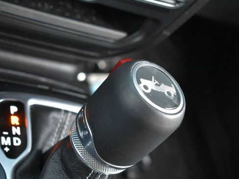 Used 2018 Jeep Wrangler Unlimited Sahara image 24