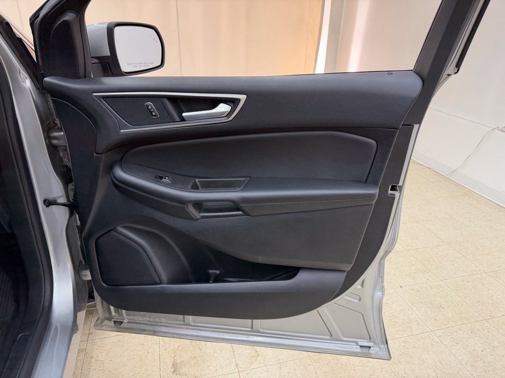 Used 2024 Ford Edge SEL w/ Convenience Package AWD/4WD image 9