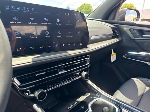 New 2026 Chevrolet Traverse LT w/ Driver Confidence Package AWD/4WD image 20