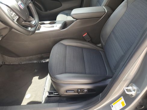 Used 2025 Buick Envista Sport Touring w/ Convenience I Package FWD image 21