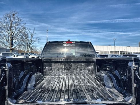 Used 2022 RAM 1500 Big Horn image 24