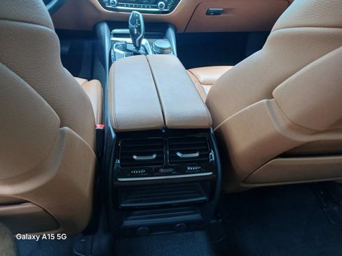 Used 2019 BMW 530i RWD image 27