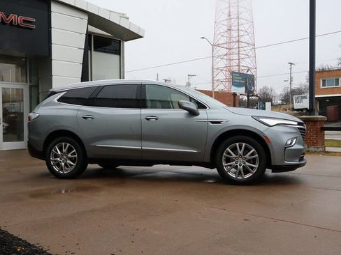 Certified 2023 Buick Enclave Essence w/ Experience Buick Package image 8