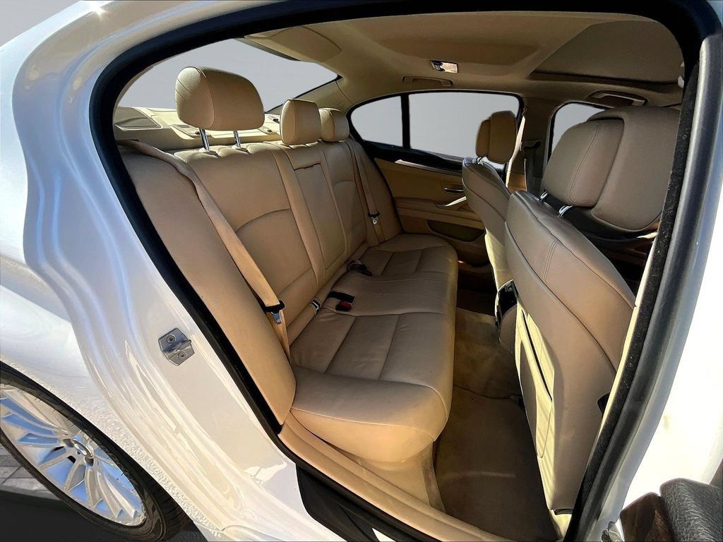 Used 2013 BMW 535i Sedan RWD image 27