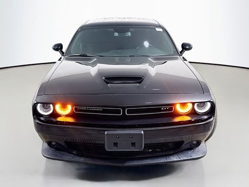 Used 2022 Dodge Challenger GT image 2