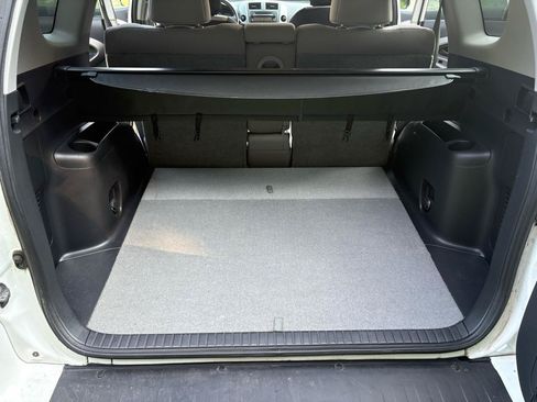 Used 2012 Toyota RAV4 4WD V6 w/ Upgrade Value Pkg image 23