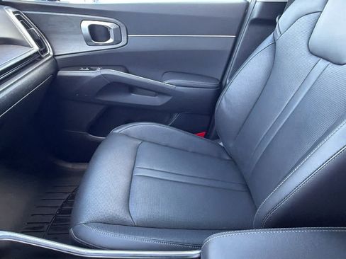Used 2025 Kia Sorento X-Line EX AWD/4WD image 12