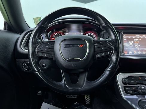 Used 2018 Dodge Challenger GT AWD/4WD image 20