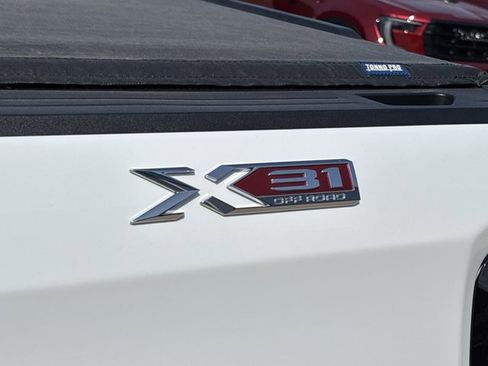 Used 2024 GMC Sierra 1500 Elevation w/ Elevation Premium Package image 17