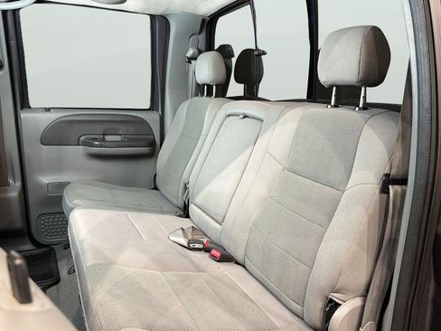 Used 2004 Ford F250 XL image 33