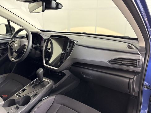 Used 2025 Subaru Crosstrek 2.0i Premium image 13